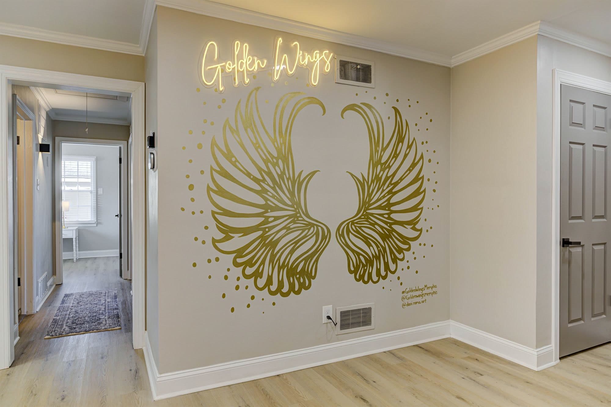 Golden Wings — photo 8