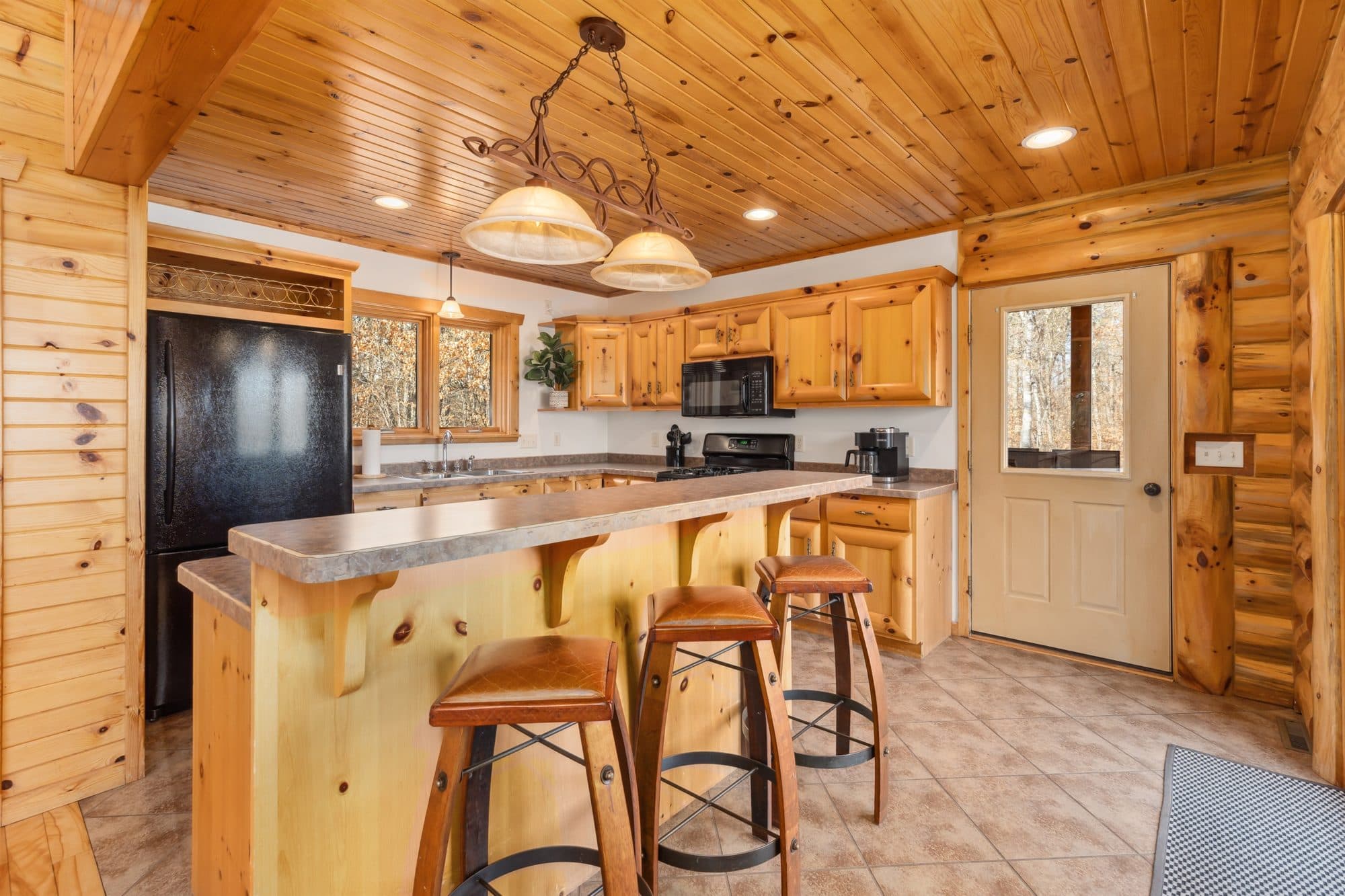 Rustic Ridge Lodge — photo 5